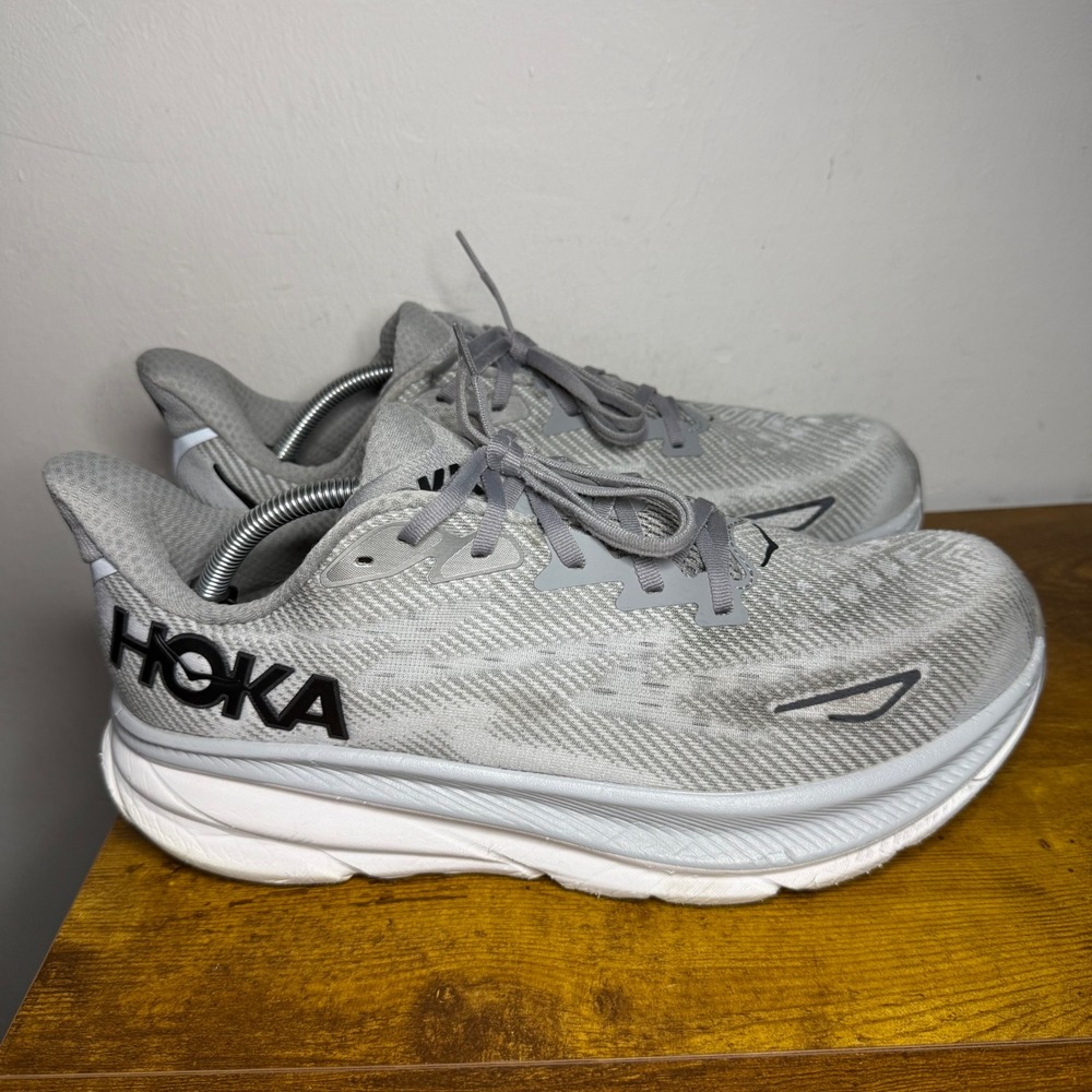 Hoka Clifton 9 Running Shoes Mens Size 11.5 2E Wide Grey 1132210 HMBC